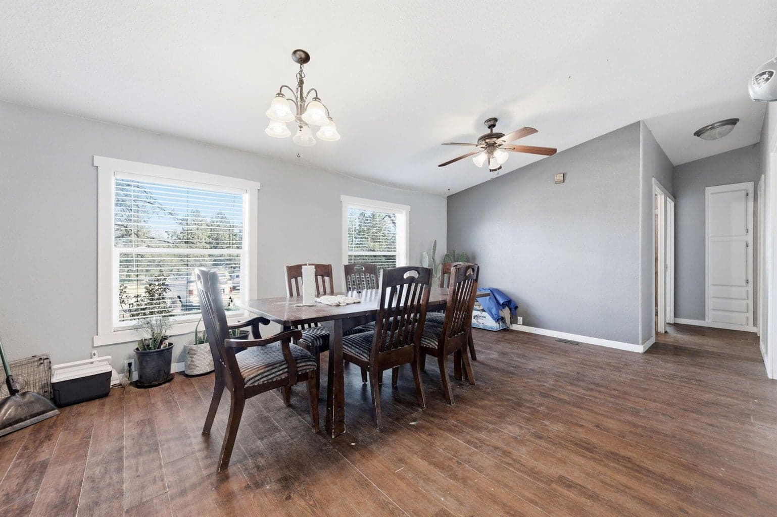 Photo of 3828 NE 45th Street 17 of 47