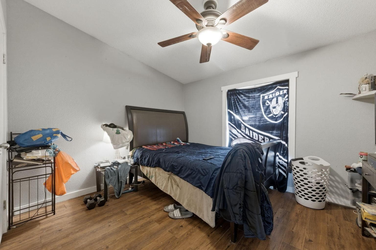 Photo of 3828 NE 45th Street 24 of 47