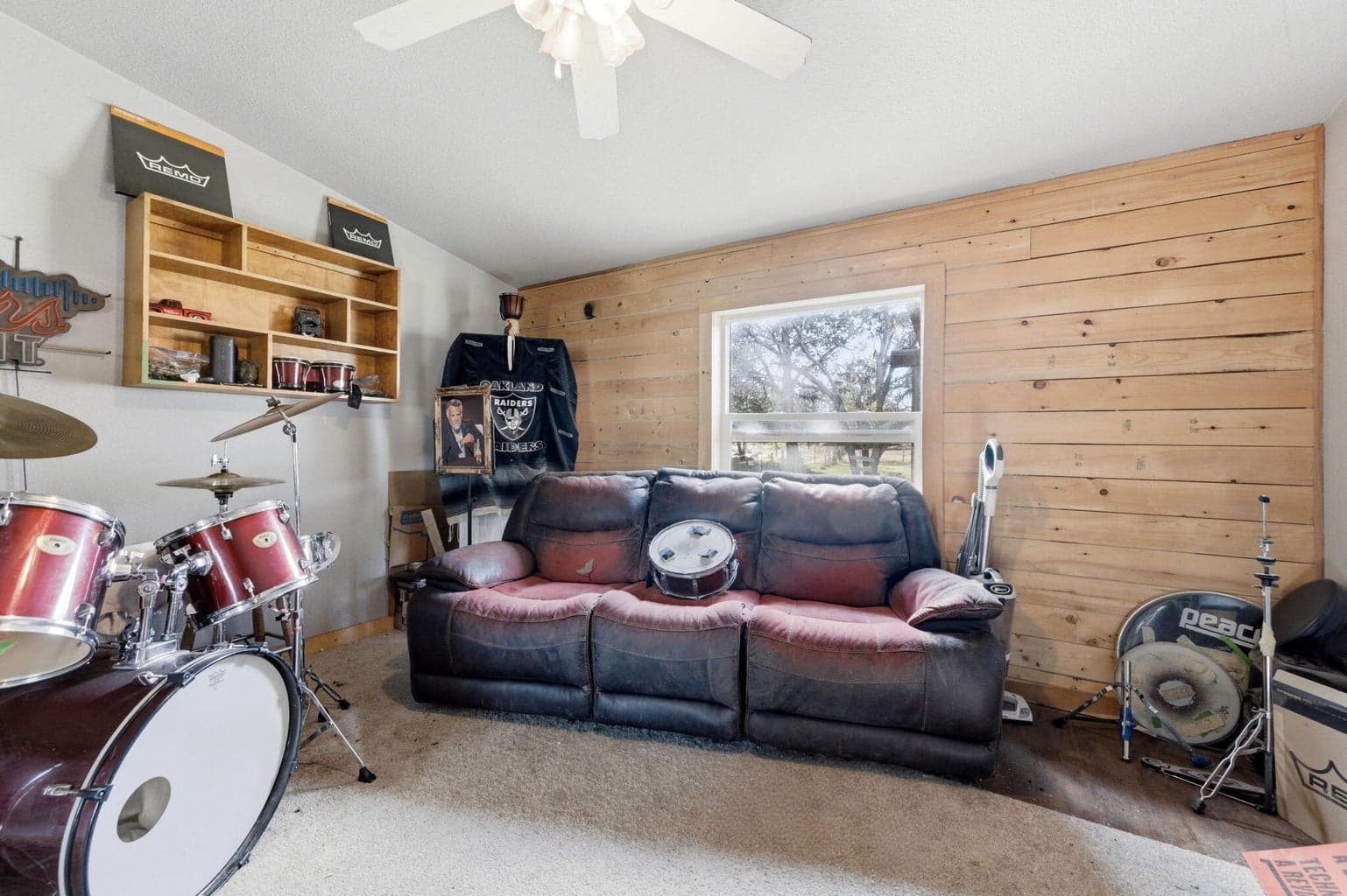 Photo of 3828 NE 45th Street 25 of 47