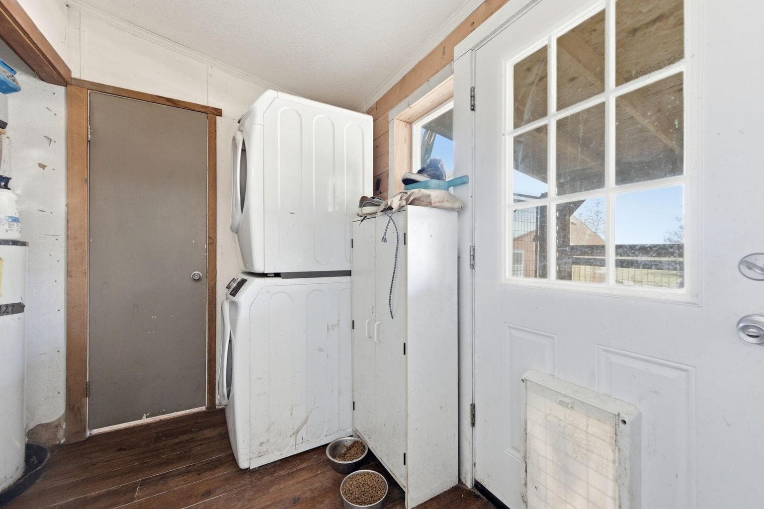 Photo of 3828 NE 45th Street 26 of 47