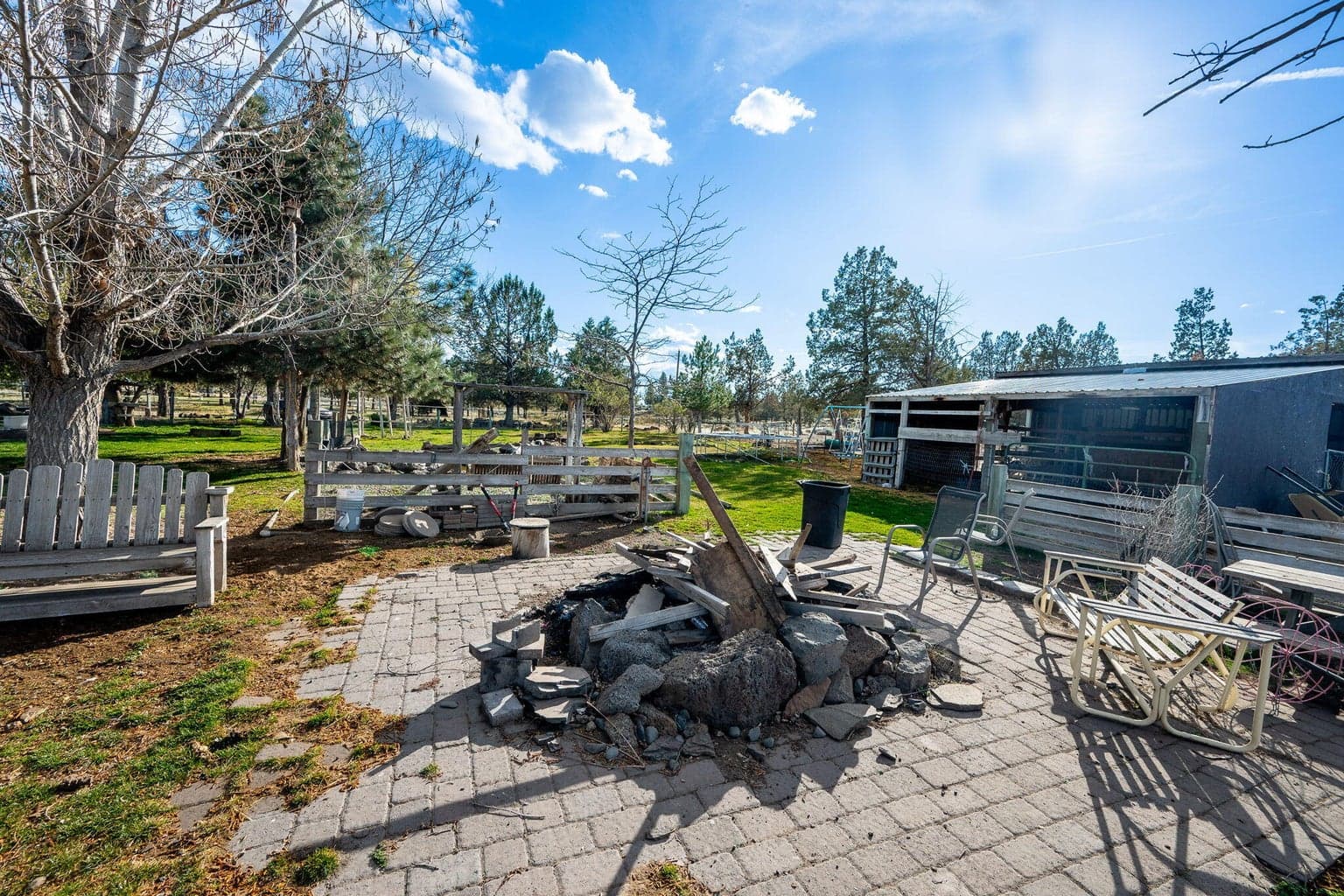 Photo of 3828 NE 45th Street 30 of 47
