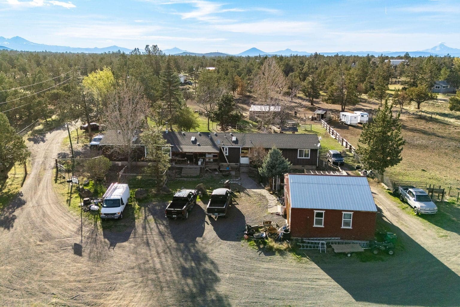 Photo of 3828 NE 45th Street 42 of 47