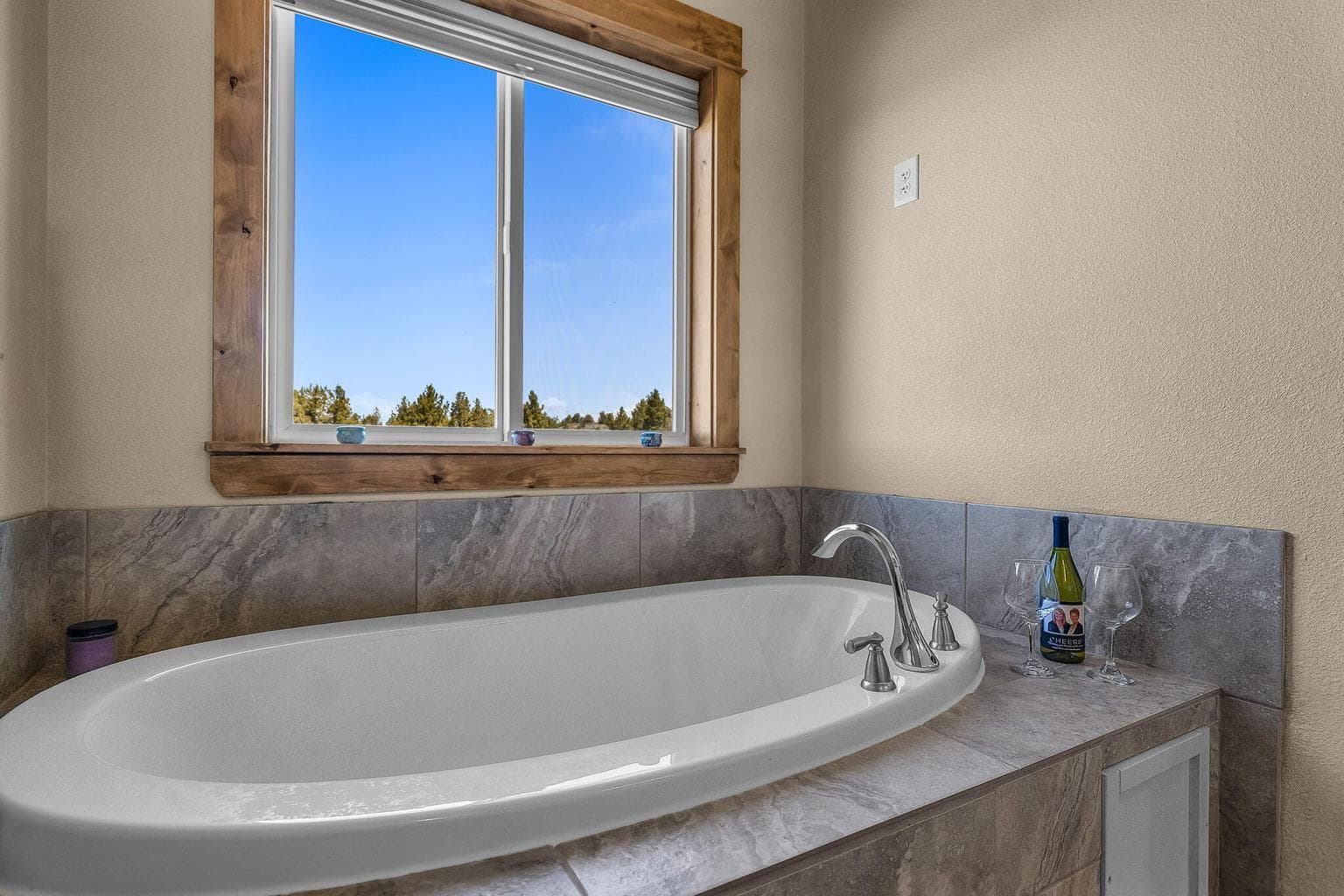 Photo of 6040 SE Gravett Road 23 of 73