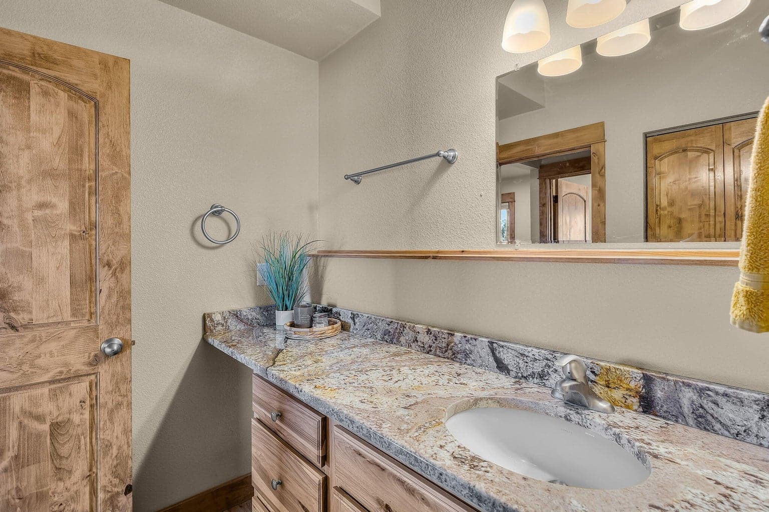 Photo of 6040 SE Gravett Road 31 of 73
