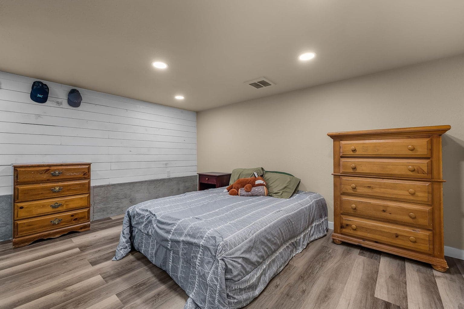 Photo of 6040 SE Gravett Road 35 of 73