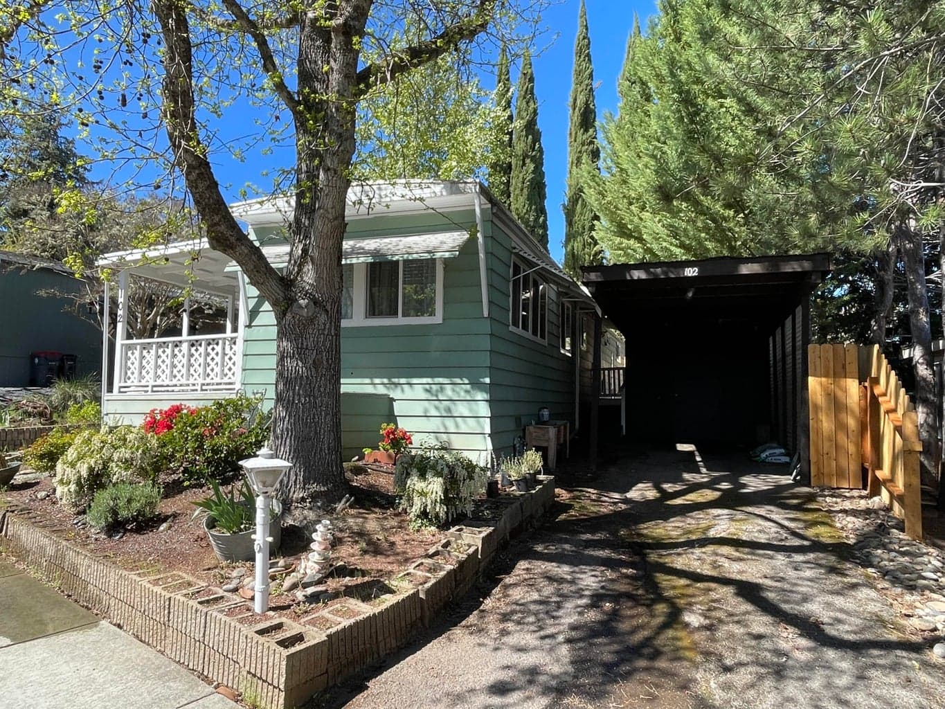 Photo of 1055 5th 4 of 29