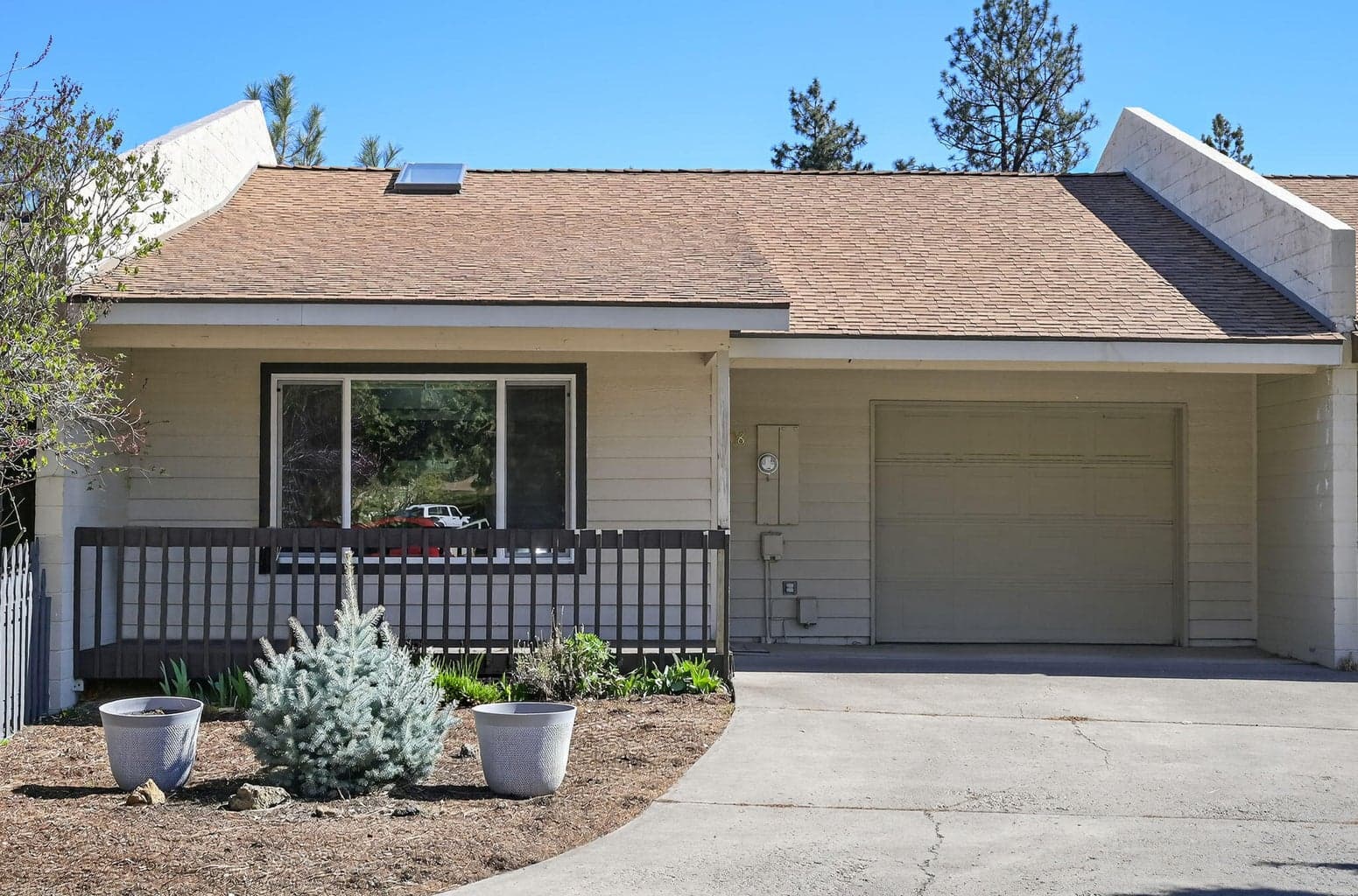 Photo of 908 Stratford 2 of 23
