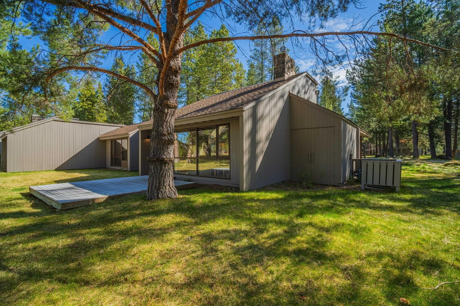 Photo of 57258 Island Road 28 of 30