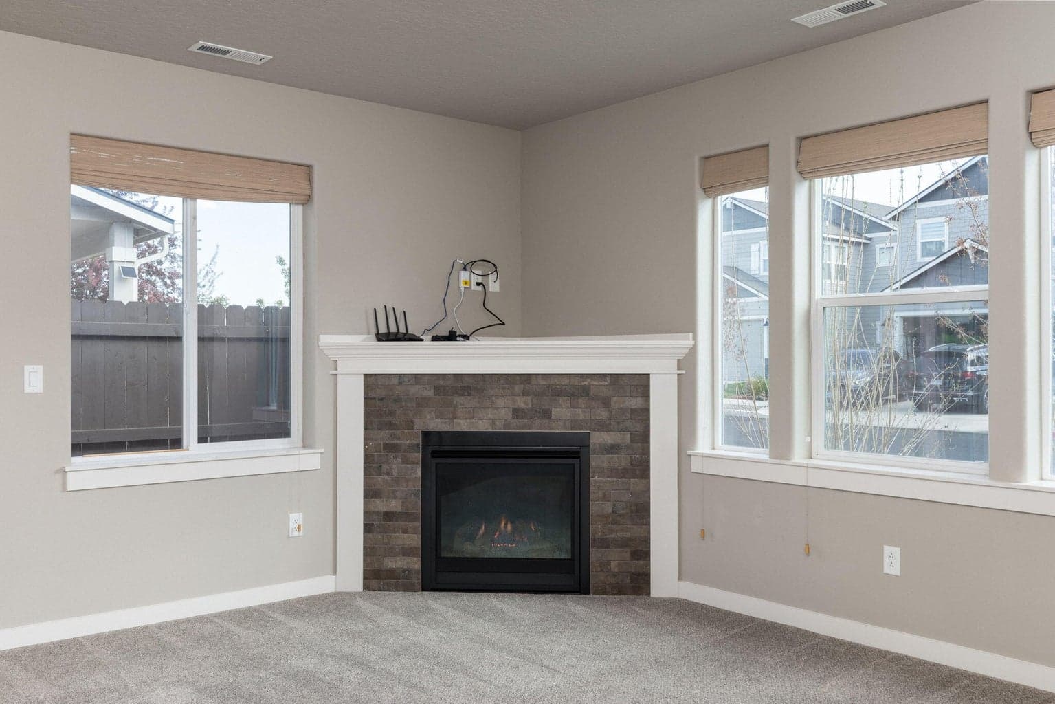 Photo of 2557 Spruce 3 of 24