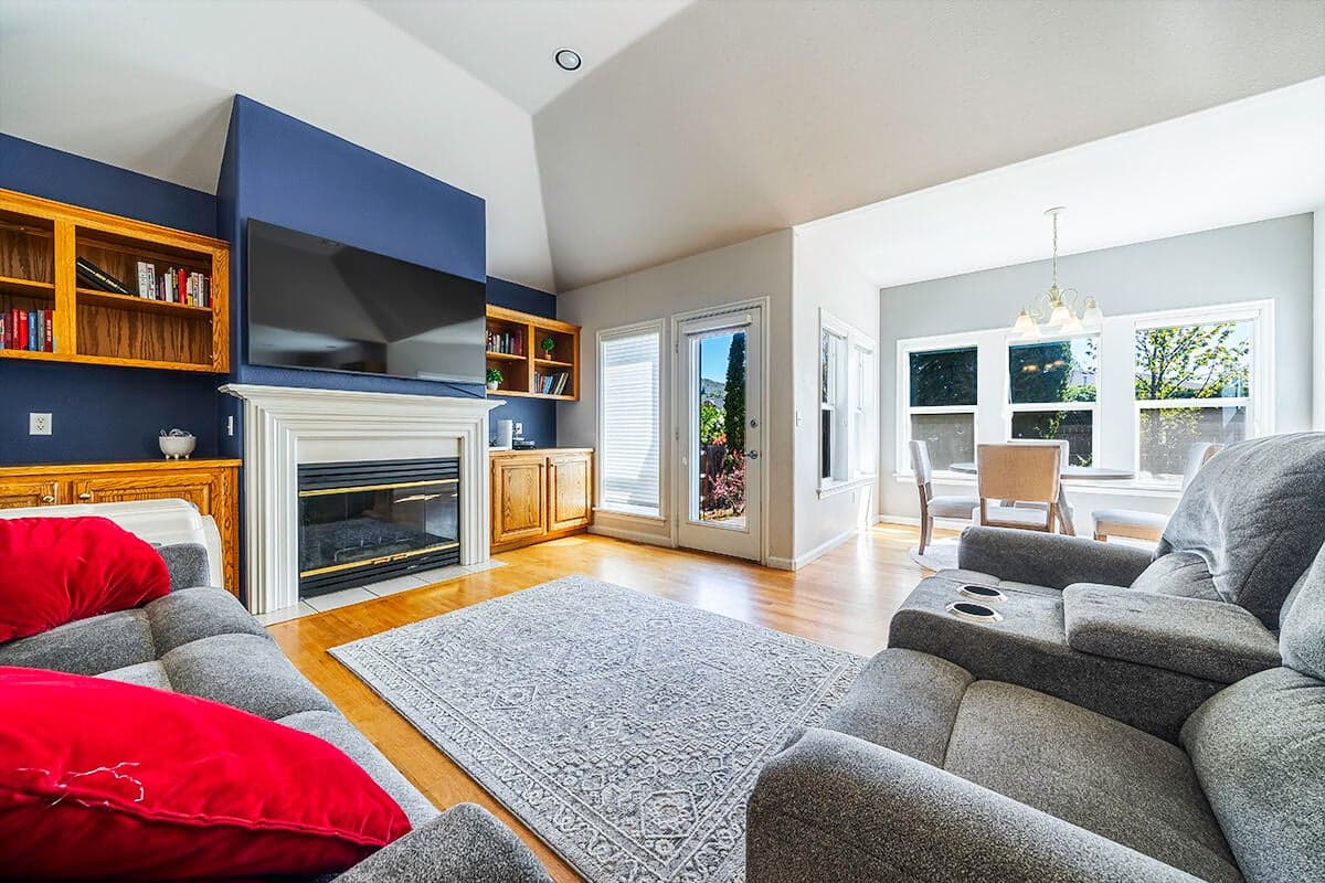 Photo of 2840 Wilkshire 2 of 20