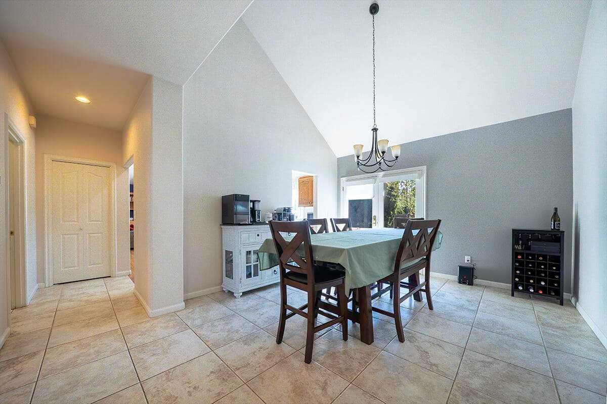Photo of 2840 Wilkshire 4 of 20