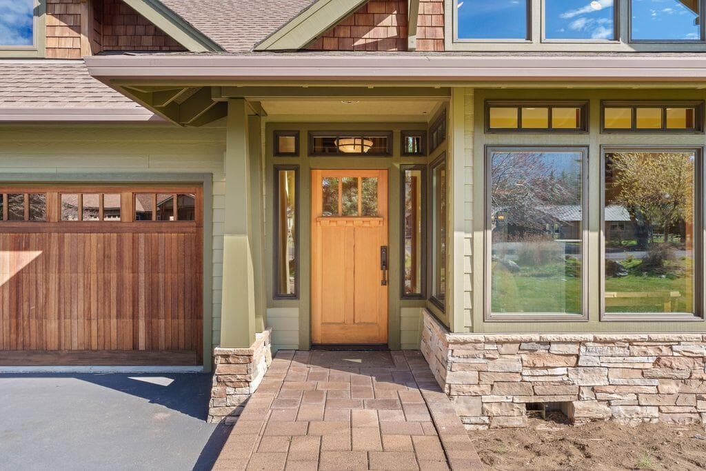 Photo of 26256 SW Metolius Meadows Drive 8 of 50