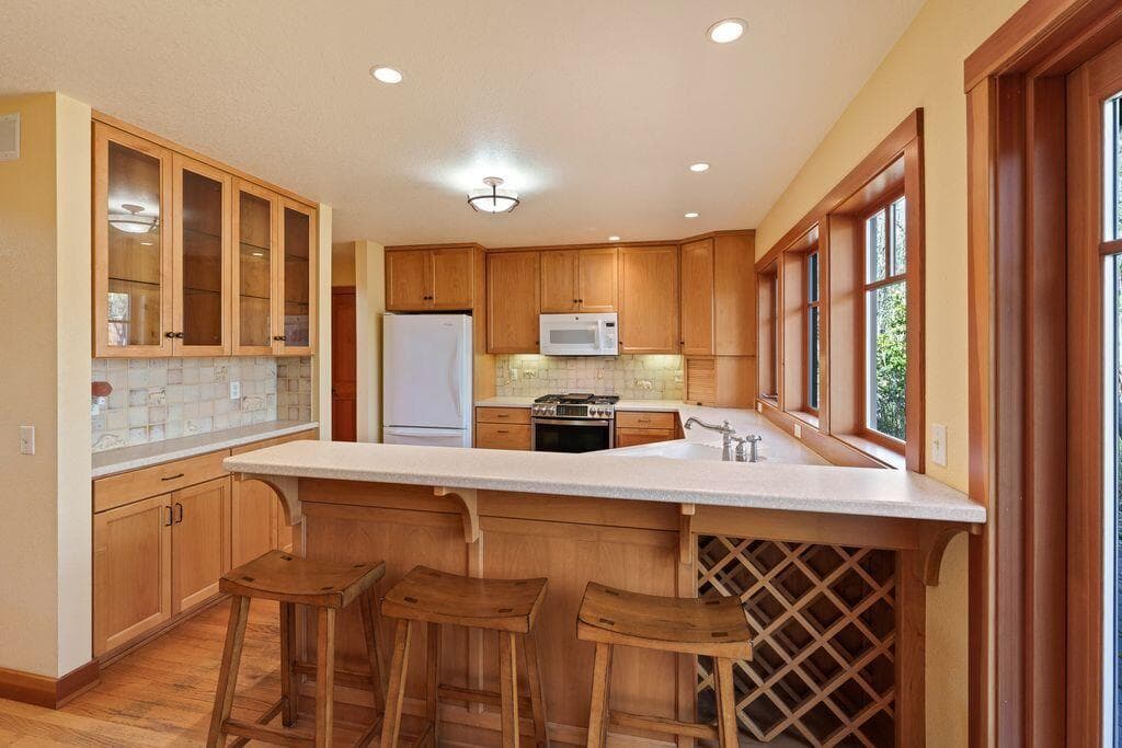 Photo of 26256 SW Metolius Meadows Drive 20 of 50