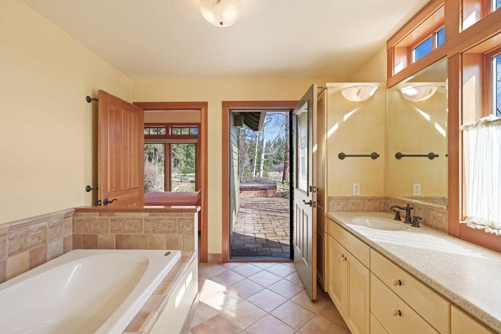 Photo of 26256 SW Metolius Meadows Drive 30 of 50