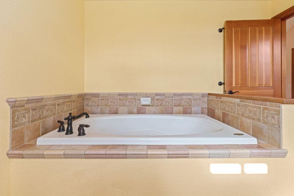 Photo of 26256 SW Metolius Meadows Drive 31 of 50