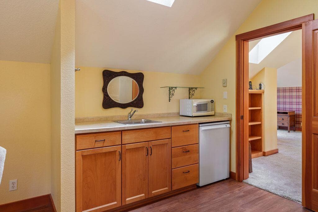 Photo of 26256 SW Metolius Meadows Drive 47 of 50