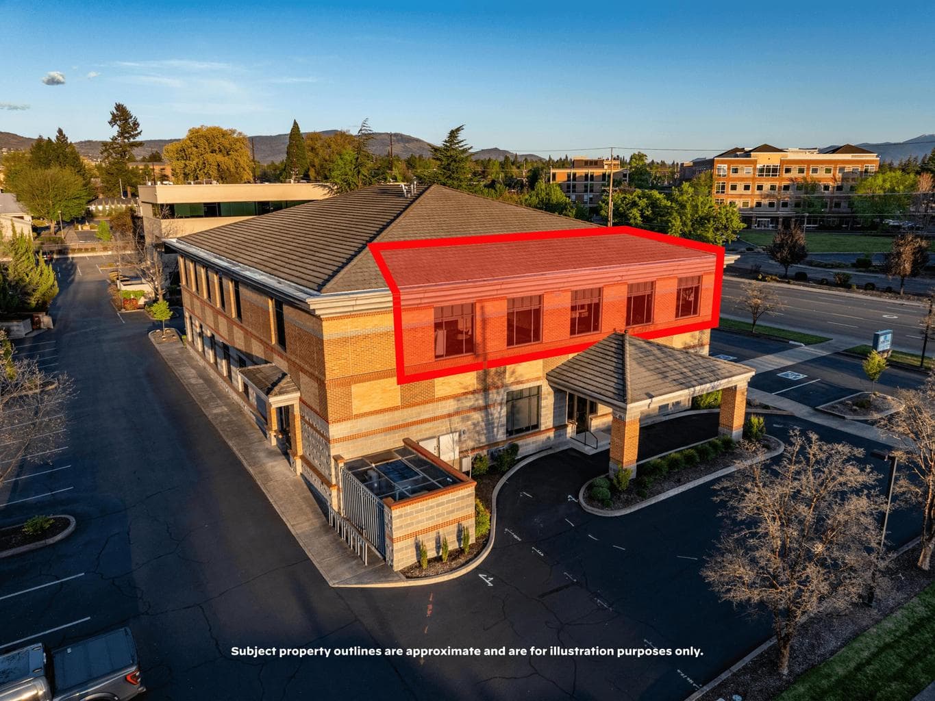 Photo of 1501 McAndrews 3 of 39