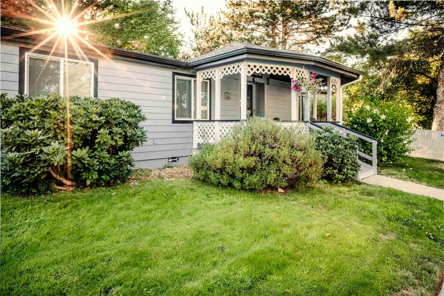 Photo of 1010 Hemlock 4 of 39