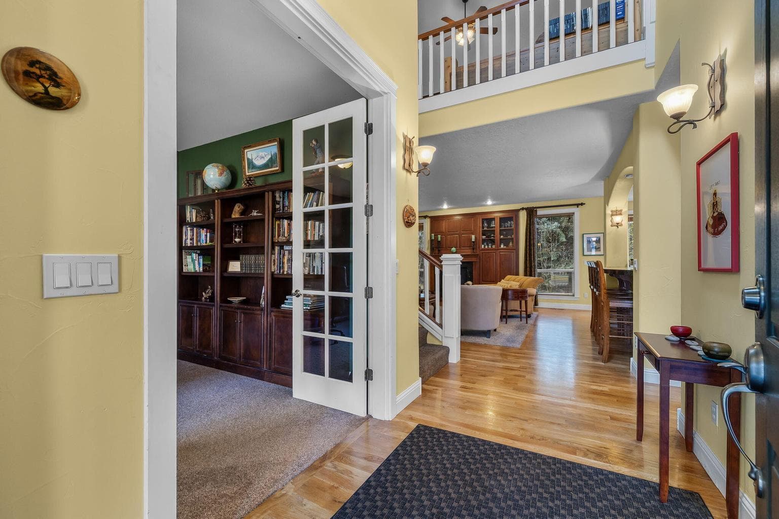 Photo of 927 Briarwood 3 of 38