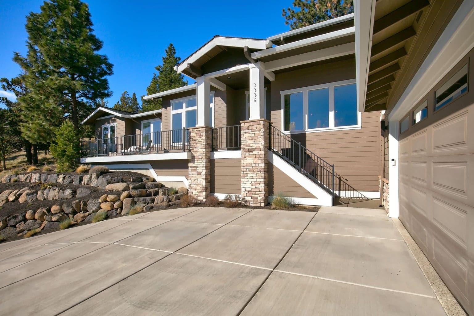 Photo of 3352 Fairway Heights 3 of 34