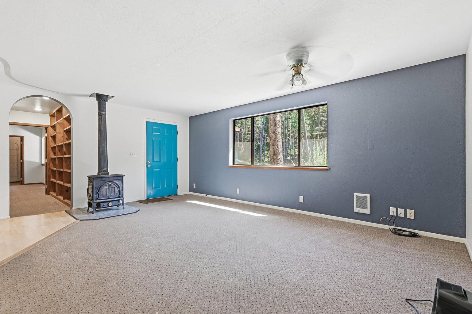 Photo of 707 McMullen Creek 5 of 55