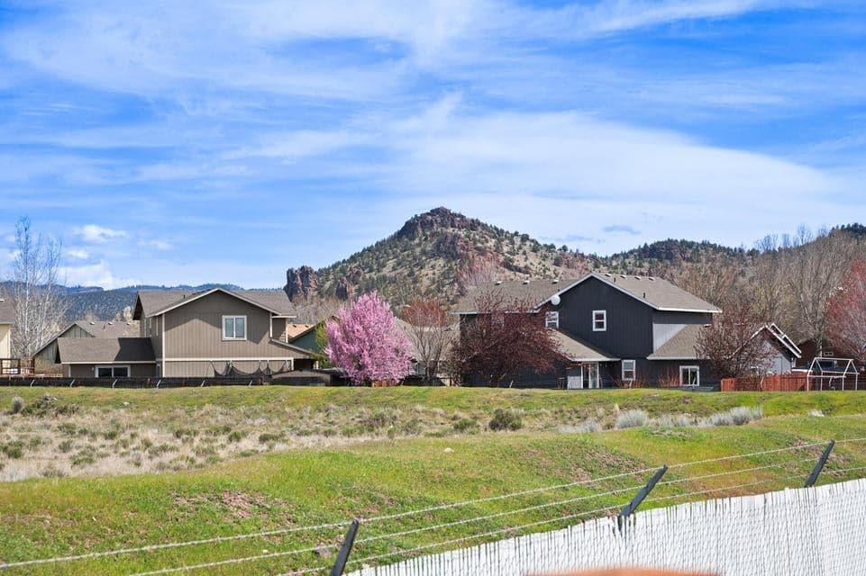 Photo of 1554 NE Larry Court 28 of 28