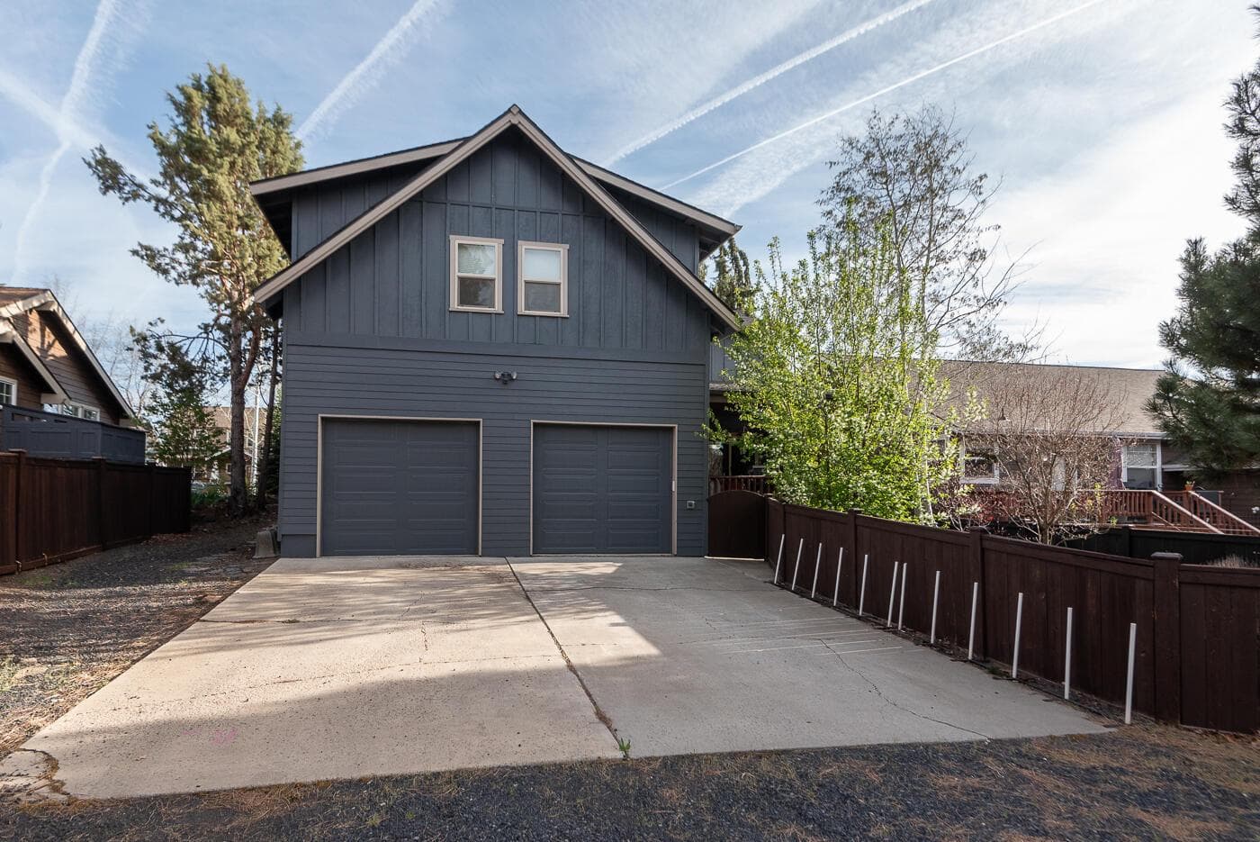 Photo of 2936 Red Oak Drive 2 of 36