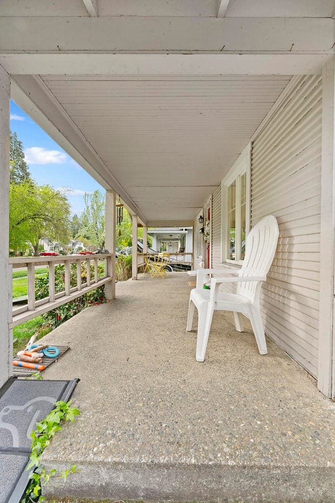 Photo of 306 Vancouver 4 of 20