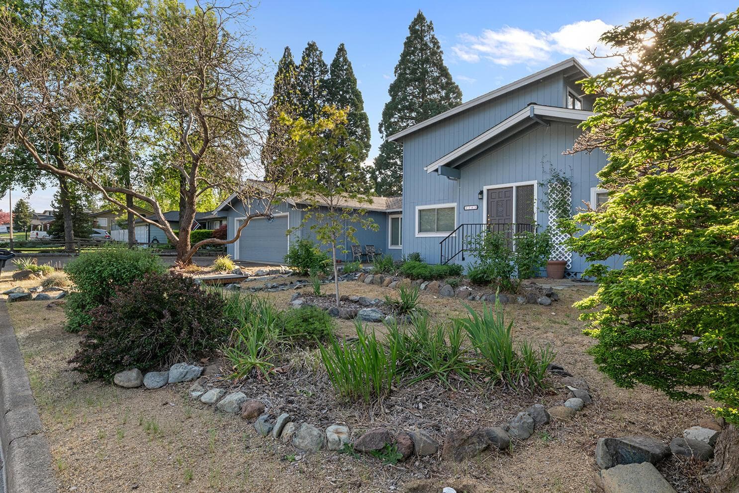 Photo of 1245 Valley View 2 of 27