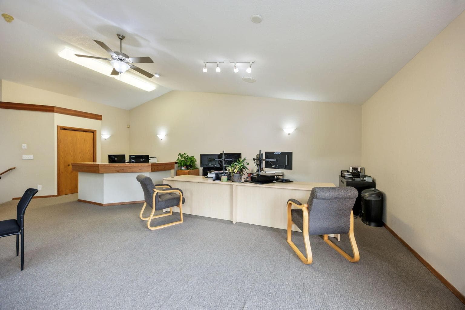 Photo of 1002 6th 5 of 26