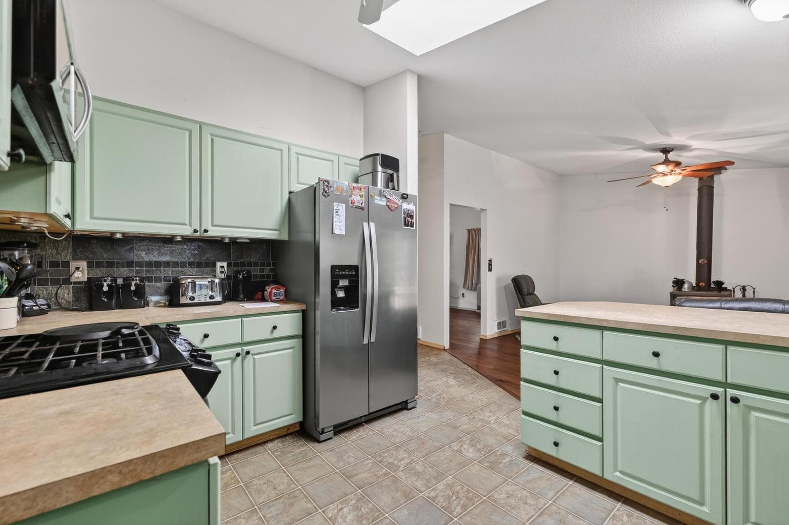 Photo of 15495 Federal Road 11 of 38
