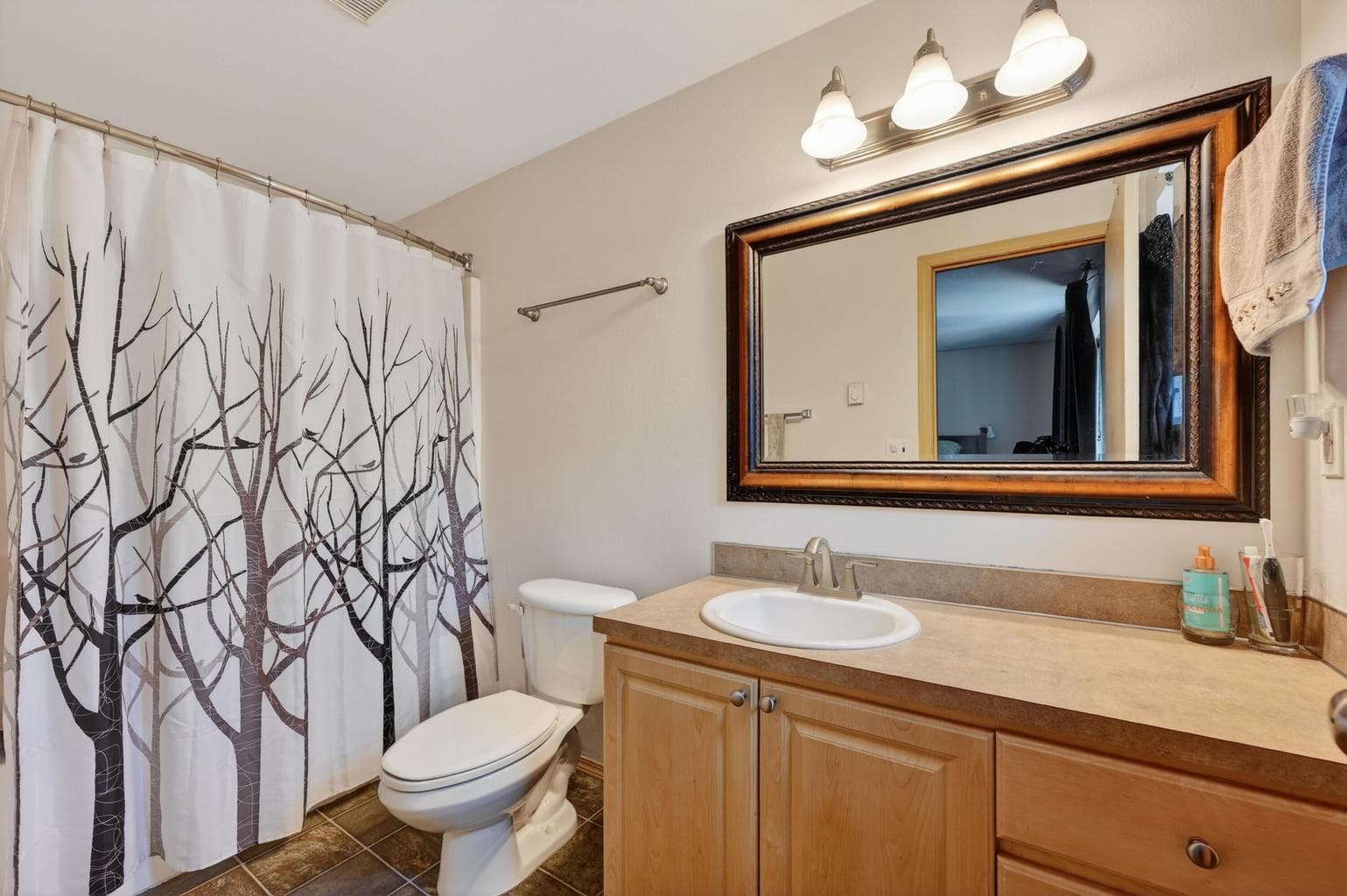 Photo of 15495 Federal Road 17 of 38