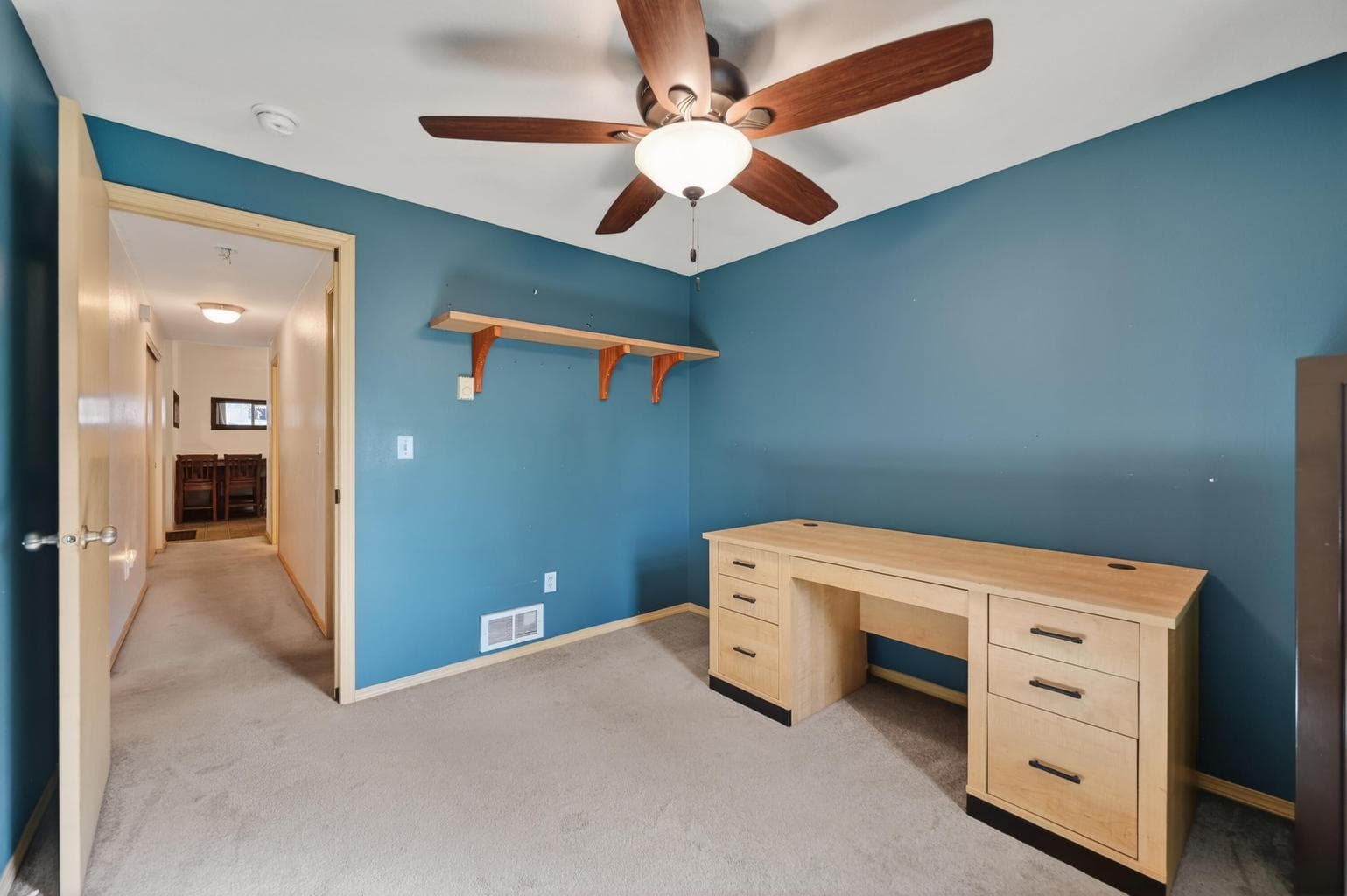 Photo of 15495 Federal Road 24 of 38
