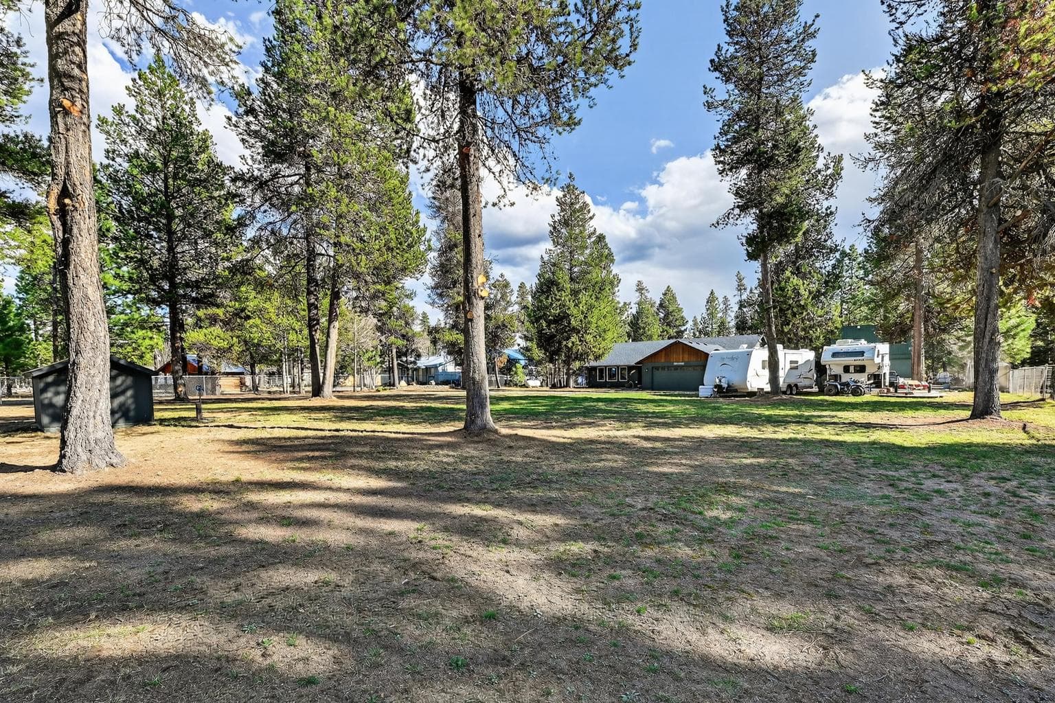 Photo of 15495 Federal Road 36 of 38