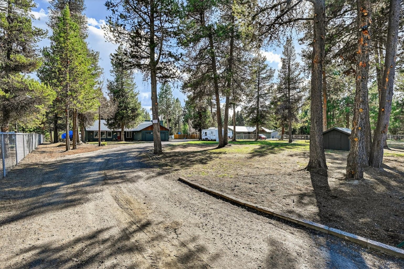 Photo of 15495 Federal Road 37 of 38