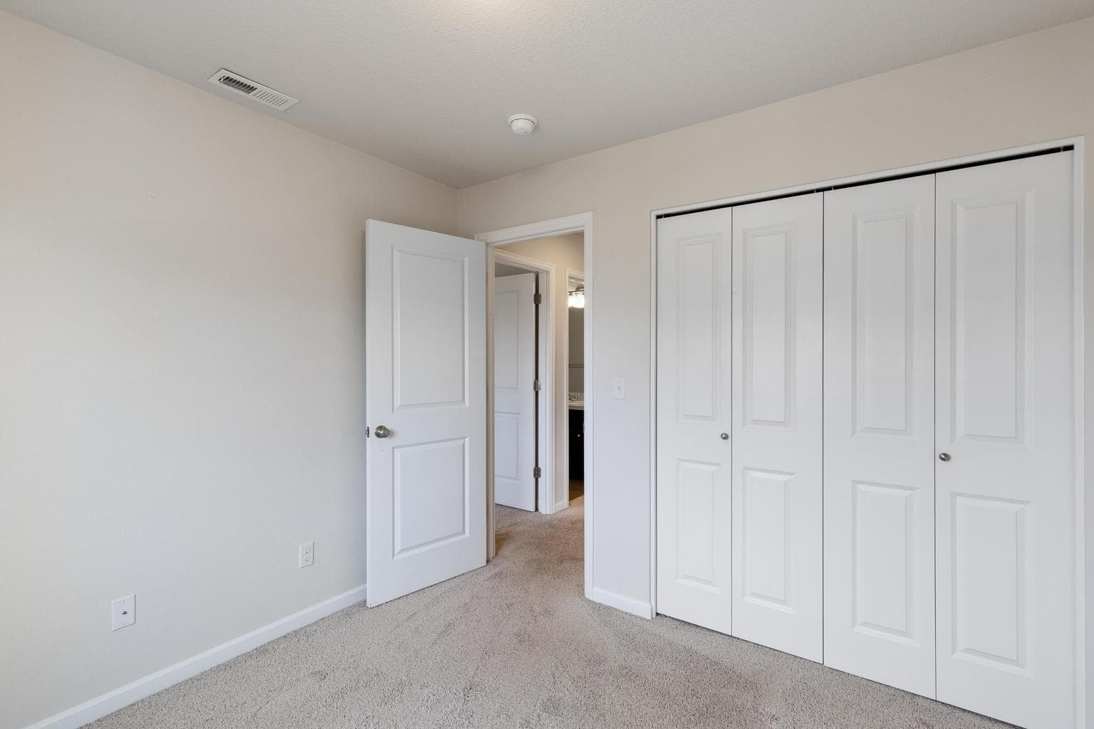 Photo of 20550 SE Cameron Avenue 18 of 29