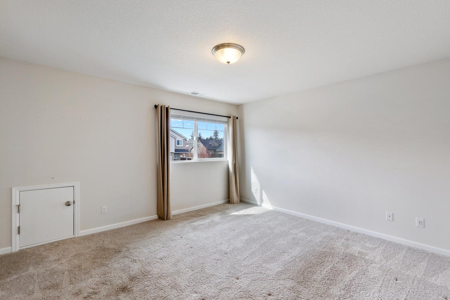 Photo of 20550 SE Cameron Avenue 22 of 29