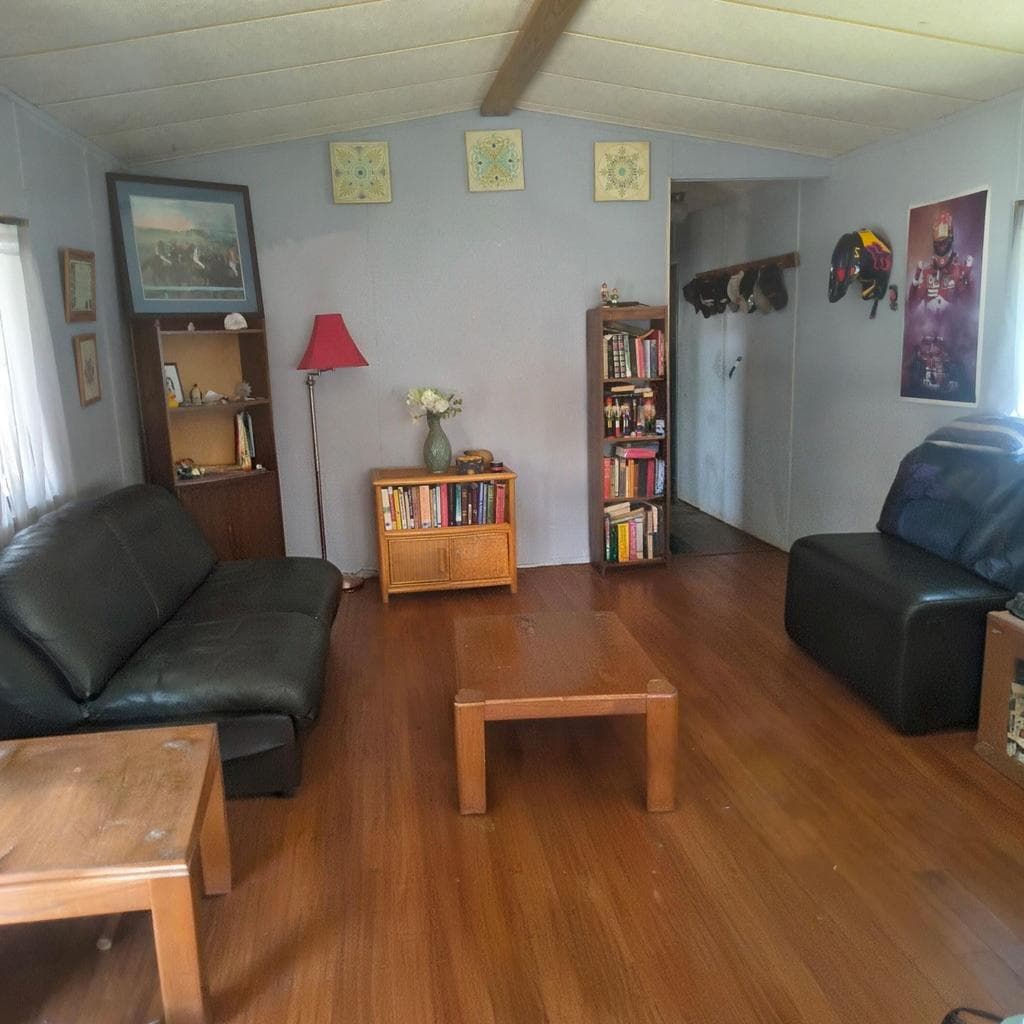 Photo of 222 Ollis 4 of 6