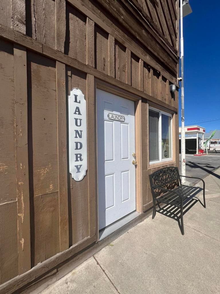 Photo of 2209 Broadway 3 of 20