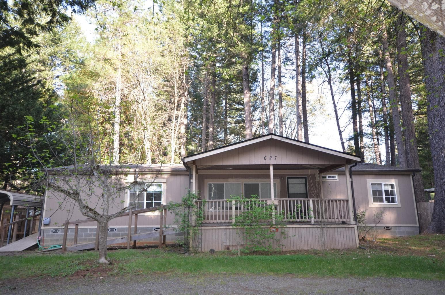 627 Sherwood, Cave Junction, 97523