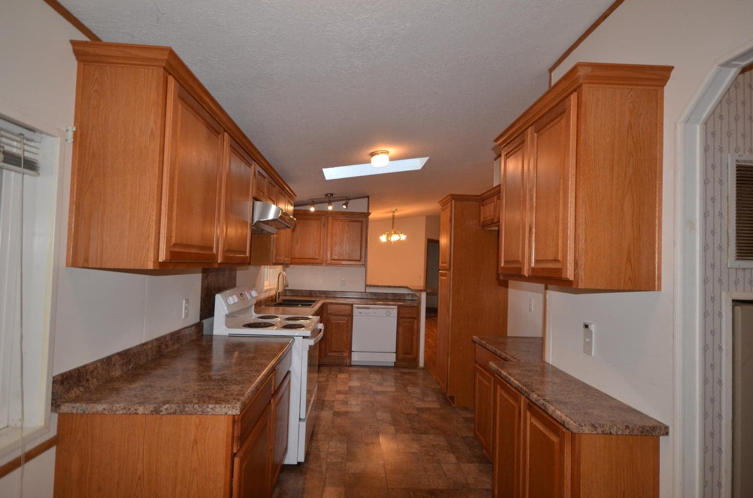 Photo of 627 Sherwood 4 of 33