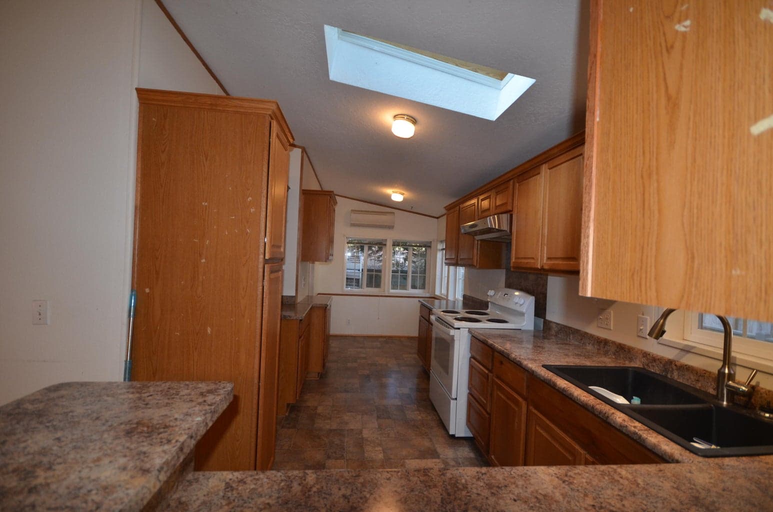 Photo of 627 Sherwood 5 of 33