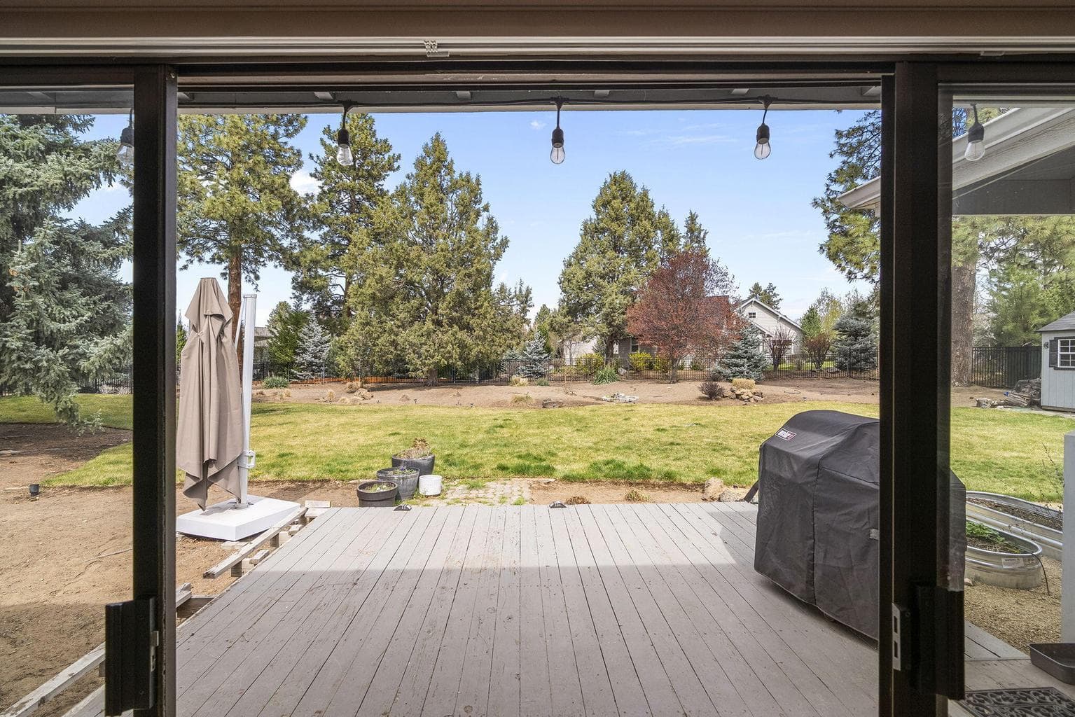 Photo of 21052 Desert Woods 4 of 48