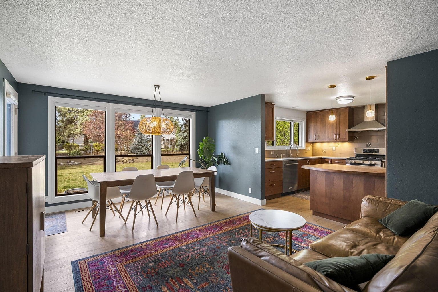 Photo of 21052 Desert Woods 5 of 48