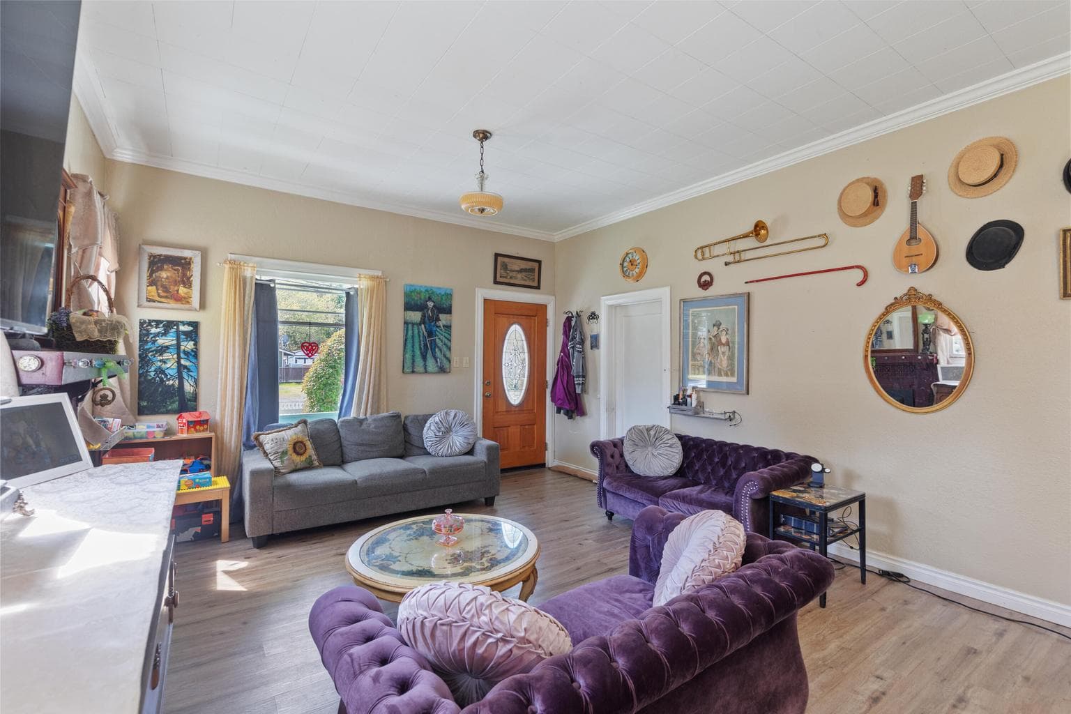 So much lovely space, ready to make your own.