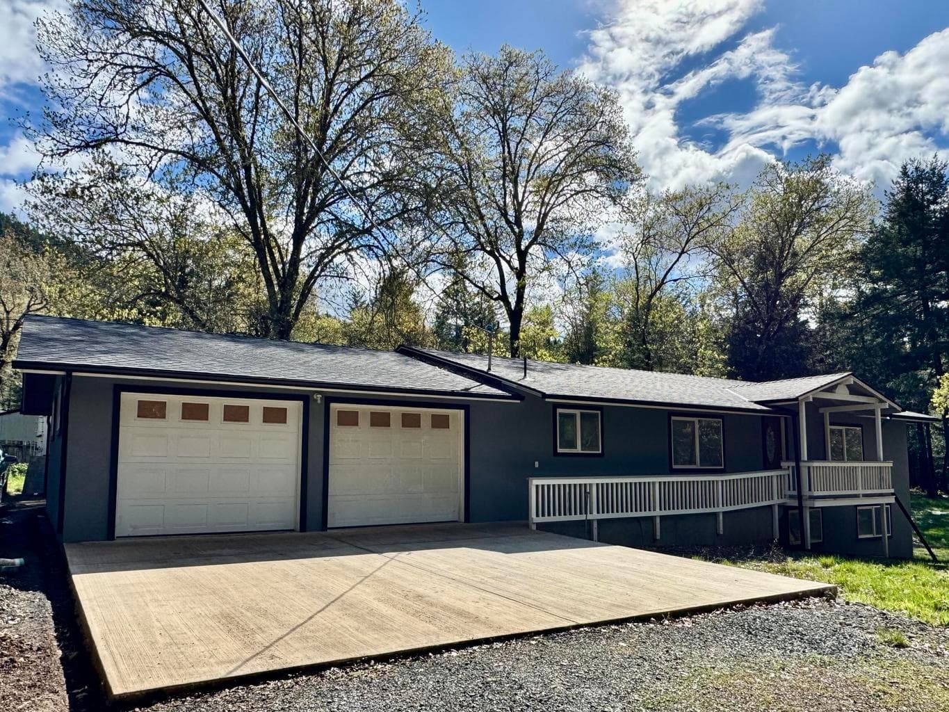 Photo of 380 Dexter 2 of 47