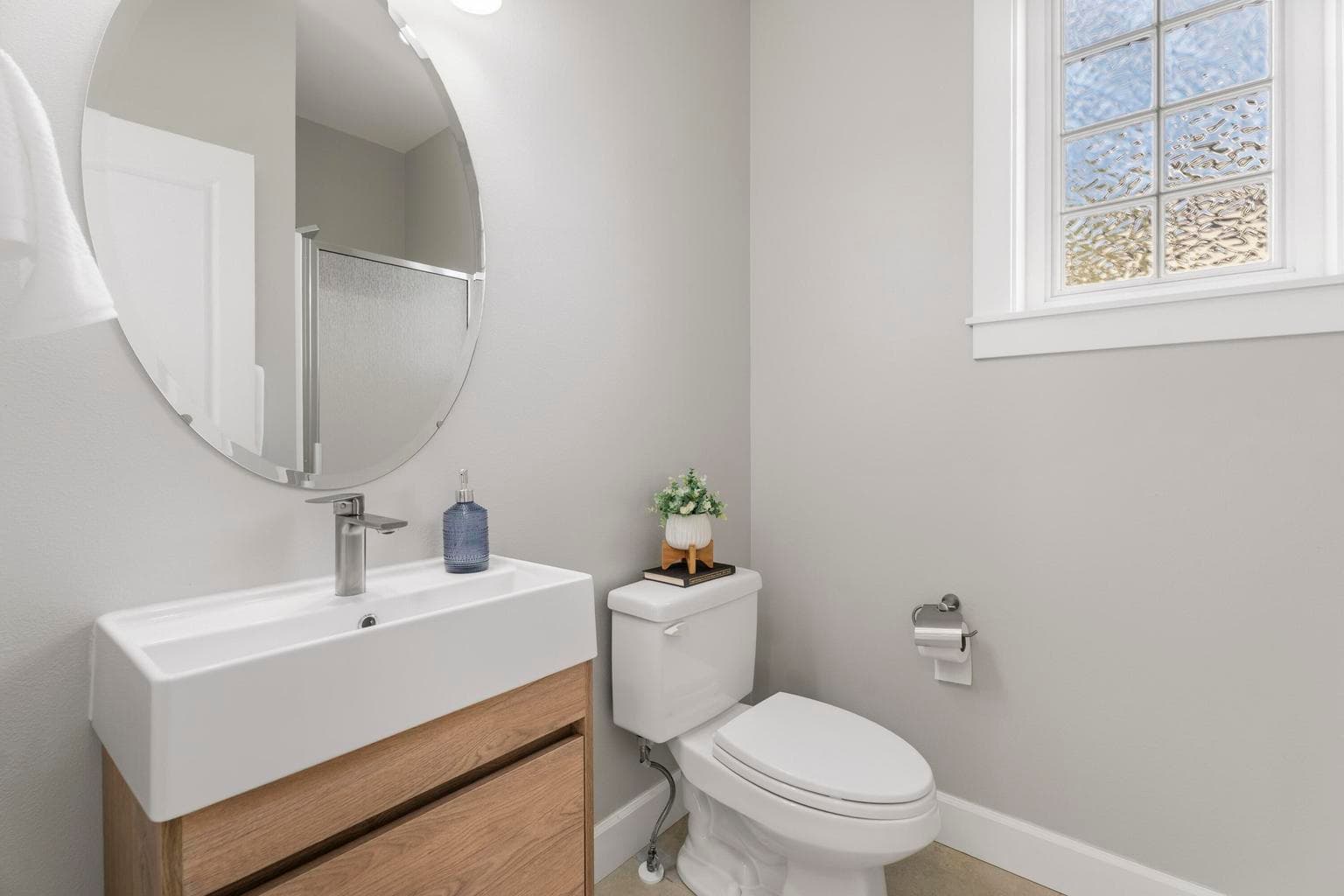 Photo of 61425 Davis Lake Loop 23 of 51
