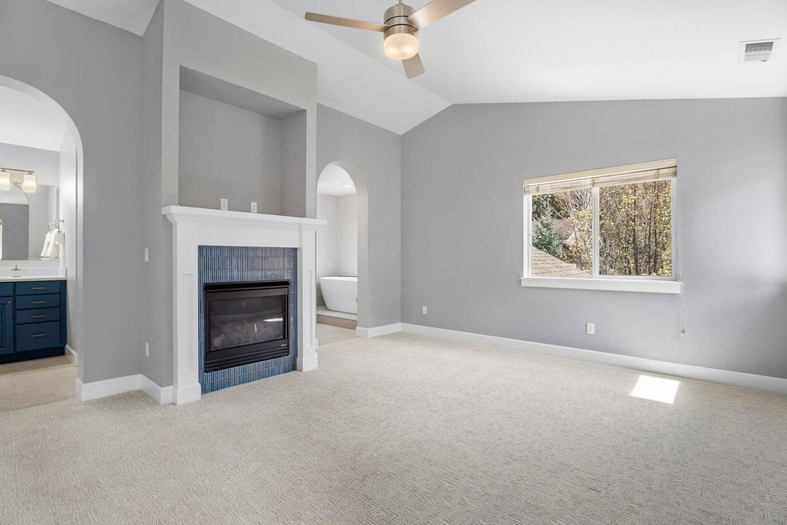 Photo of 61425 Davis Lake Loop 25 of 51