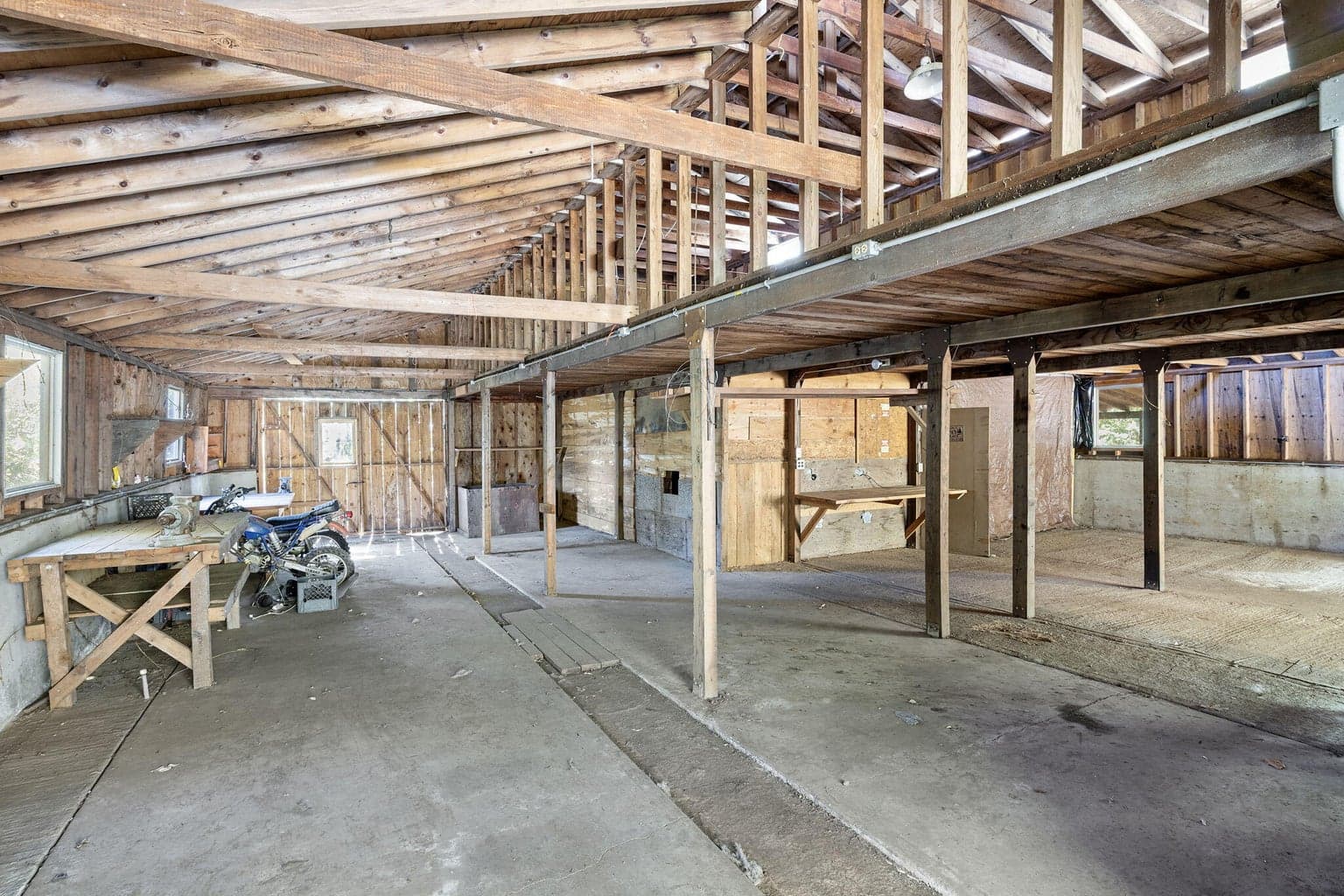 Photo of 4980 Foothill Boulevard 4 of 33