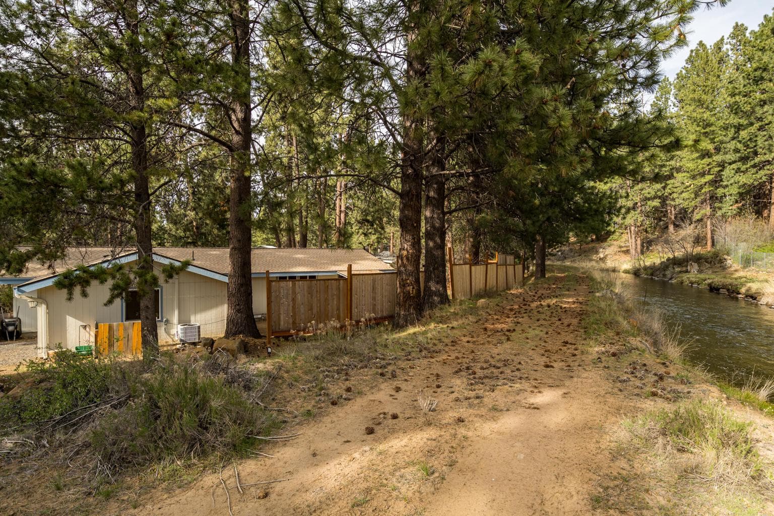 Photo of 60335 Zuni 3 of 43